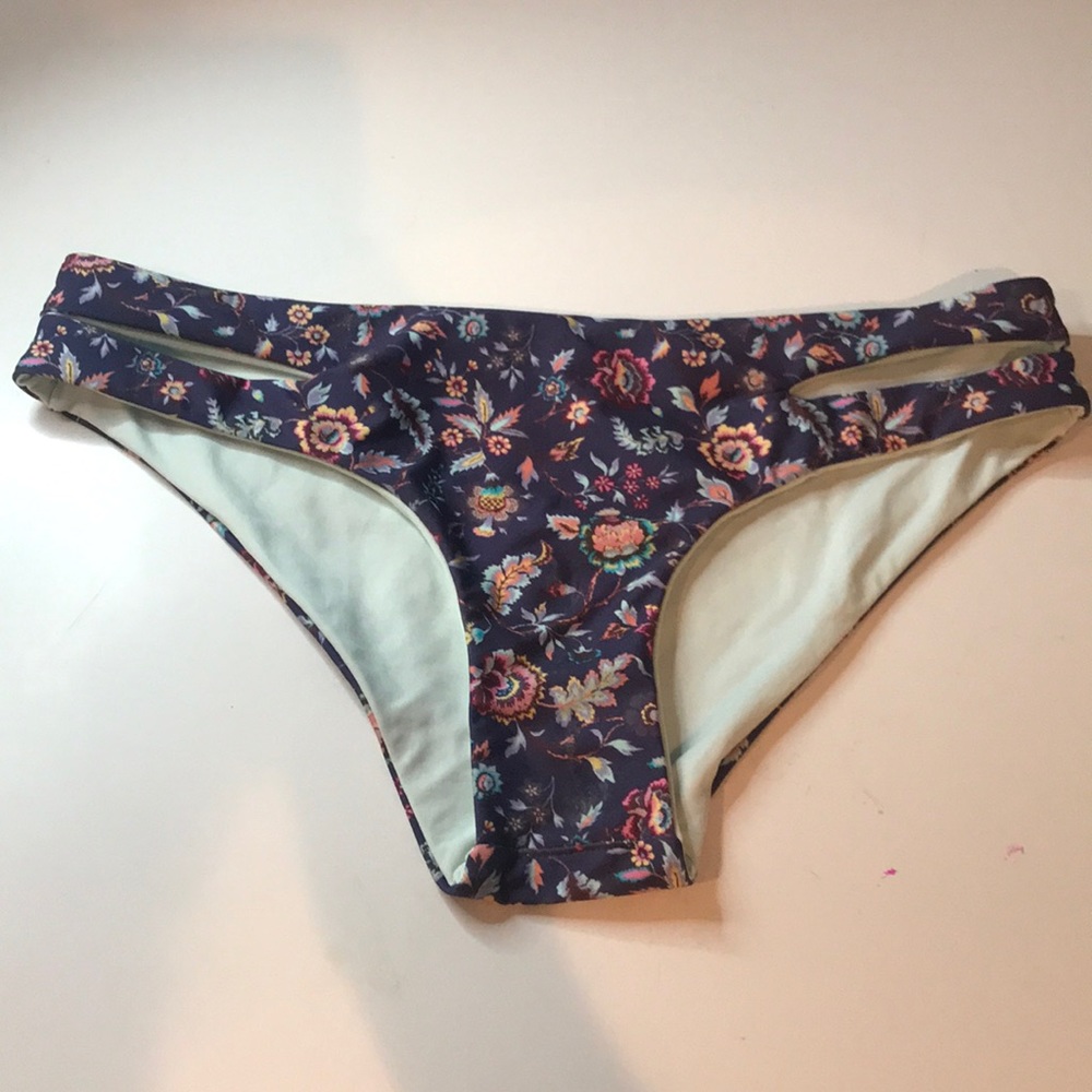 L*Space bottoms
